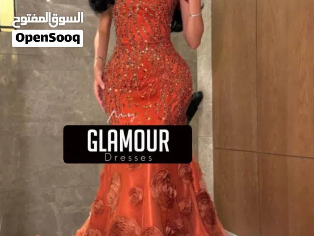فستان برتقالي فخم وجديد
