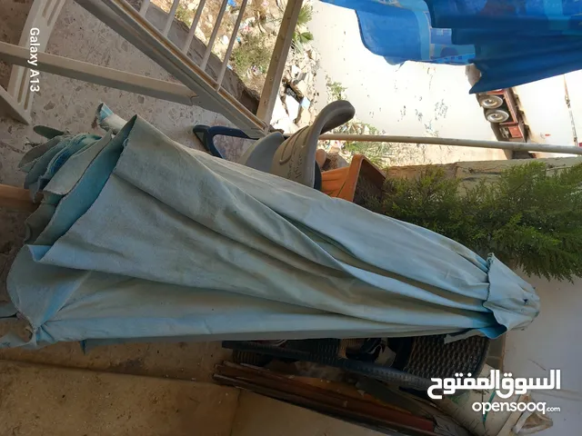 شمسية قطر 4متر شبه جديدة للبيع