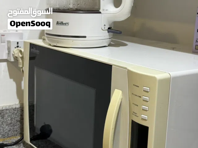 Feller Microwave and electric kettle