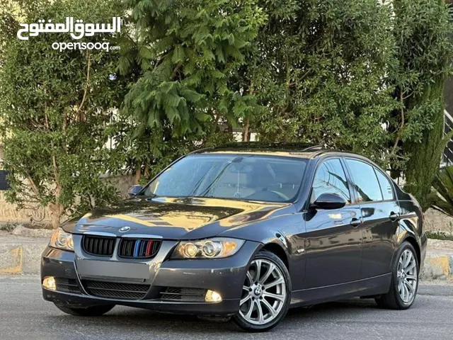 BMW 320i e90 للبيع