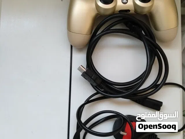 بليستيشن 4فات استعمل خفيفة لمدة شهر لا يوجد مشاكل الحالة ممتاز جدا قابلة للتفاوض