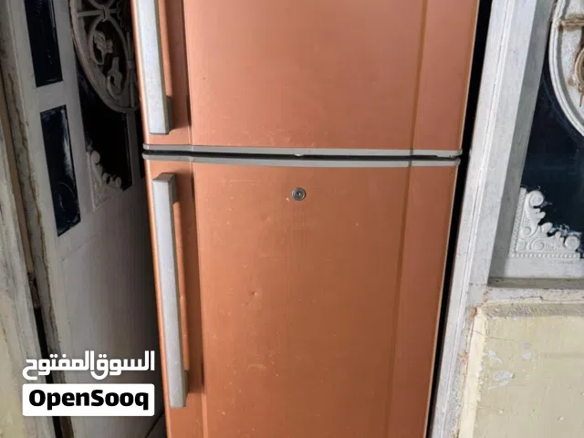 ثلاجه نضيفه استعمال قليل
