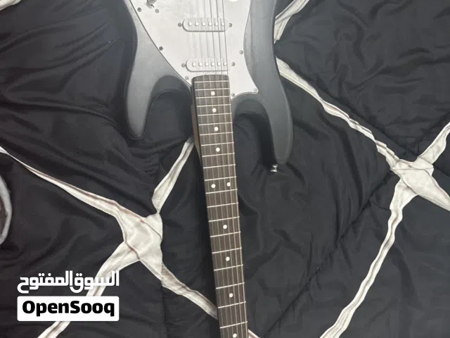 قيتار كهربائي