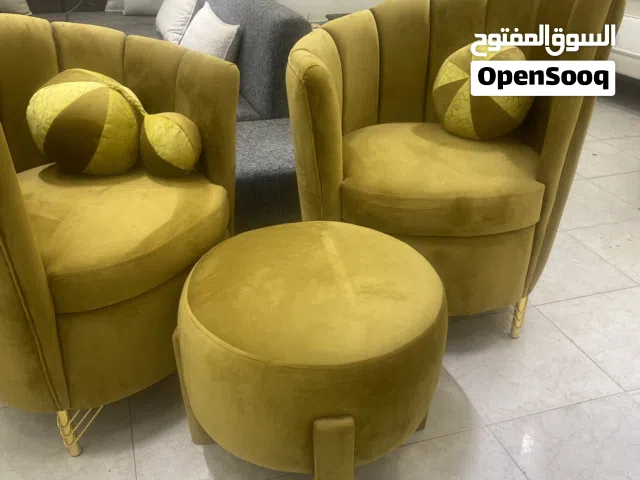 2 كرسى مع طاوله