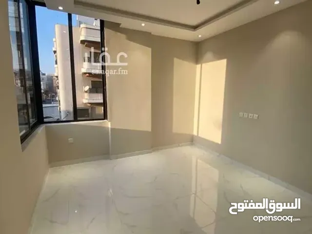 600 m2 3 Bedrooms Apartments for Rent in Jeddah Al Faisaliah