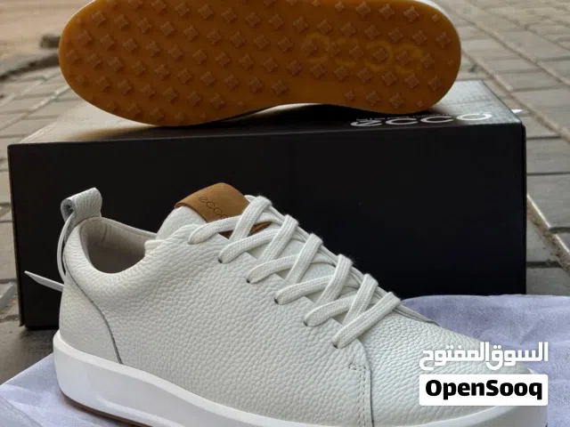 احذيه رجالي اوريجنال  نايك  كلاركس  ايكو  جميع المقاسات والالوان