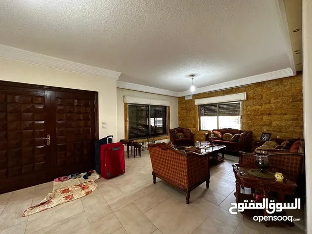 750 m2 More than 6 bedrooms Villa for Sale in Amman Abu Al-Sous