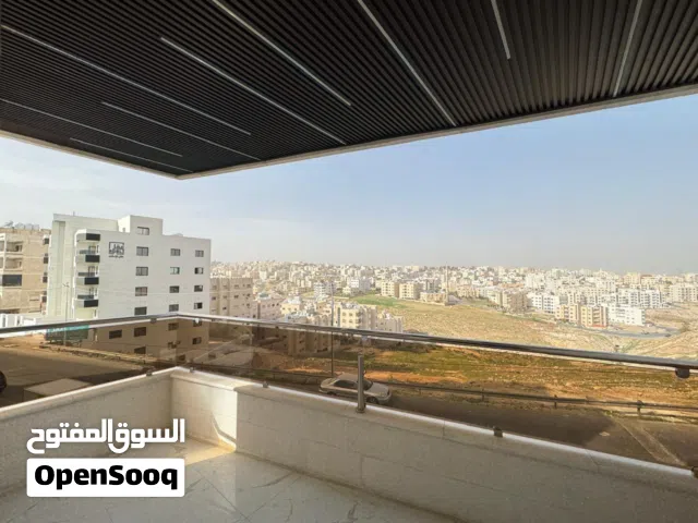 شقه طابق اول للبيع في اجمل مناطق طبربور تتميز باطلالتها والفخامة