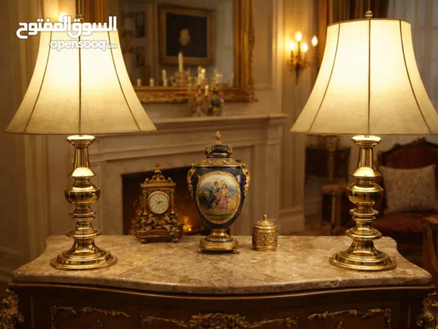 تيبل لامب نحاس انتيك قديم جداً 1950_1960 م وارد اوروبي لمحبين النوادر والقطع المميزة .. للمهتمين فقط