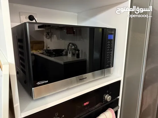 مايكروويڤ باناسونيك كبير بحالة ممتازه