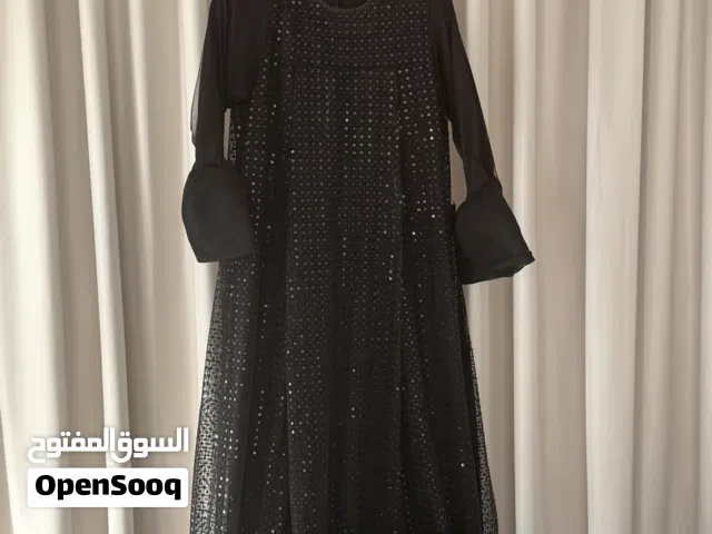 Elegant Black Evening Dress with Sparkle