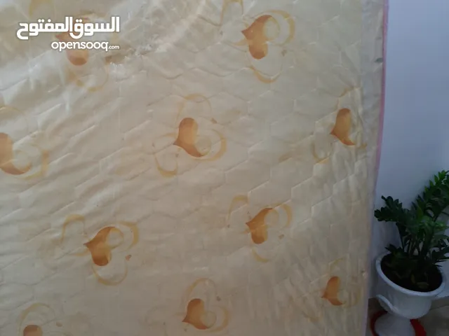 دوشك اسفنج مستعمل قليل قياس 180×200