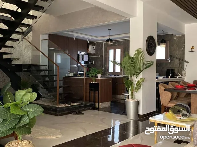 220 m2 5 Bedrooms Villa for Sale in Cairo Madinaty
