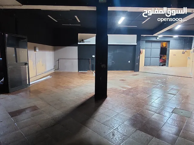 مخزن او معمل للإيجار