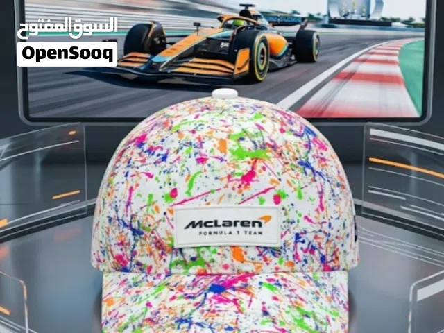 هل أنت جاهز للتميز؟ اكتشف قبعة McLaren الرسمية الجديدة بتصميم رذاذ الألوان الجريء والفريد. قطعة فنية