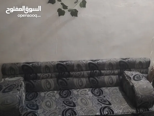 طقم فرشات وكاله مستعمل استعمال خفيف
