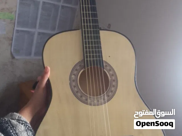 جيتار كلاسيك للبيع