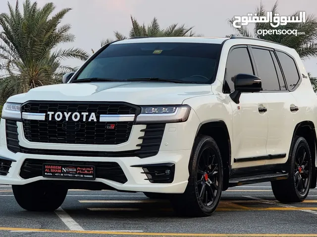 Used Toyota Land Cruiser in Sharjah