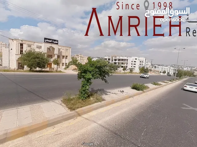 اراضي سكنية للبيع في الجبيهة / خلف ديوان صمادي شارع الاردن .