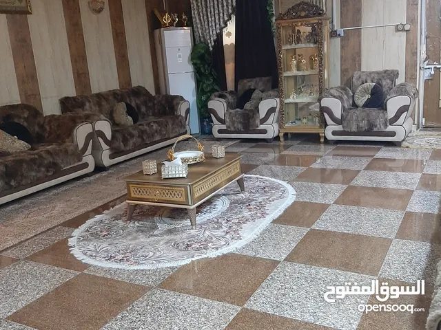180 m2 4 Bedrooms Townhouse for Sale in Basra Al Muwafaqiya