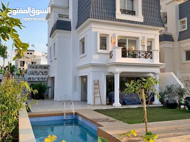 195m2 3 Bedrooms Villa for Sale in Giza 6th of October