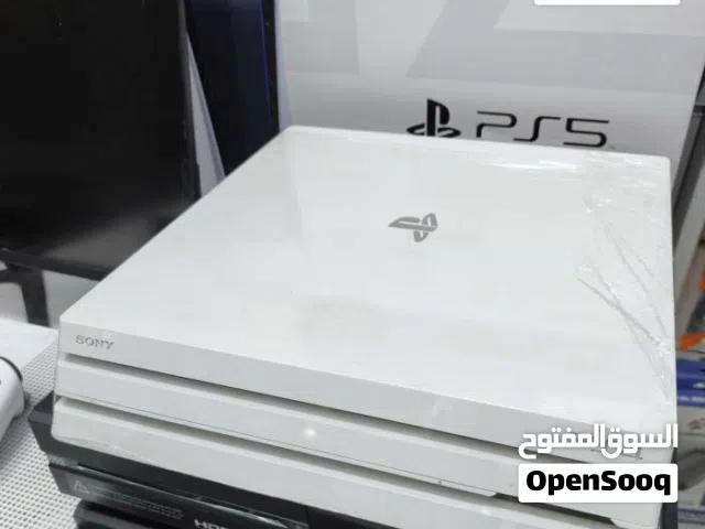 بلايستيشن فور عادي ومهكر