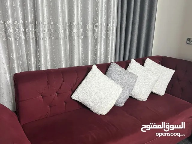 كنب شبه جديد نظيف