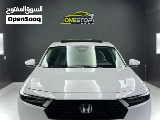 2023 هوندا اكورد EX