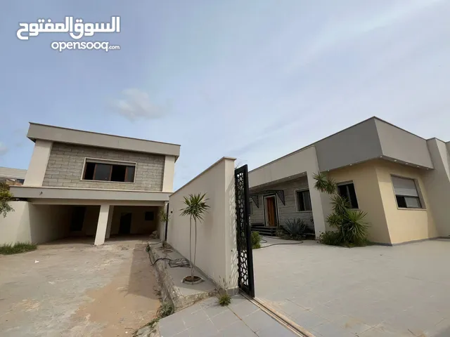 330 m2 5 Bedrooms Townhouse for Sale in Tripoli Ain Zara