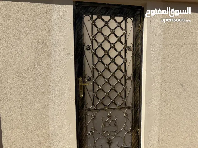 للإيجار – عدد 3 شقق في شعاب الأشخر العين  For Rent 3 Apartments in Shaab Al Ashkhar Al Ain