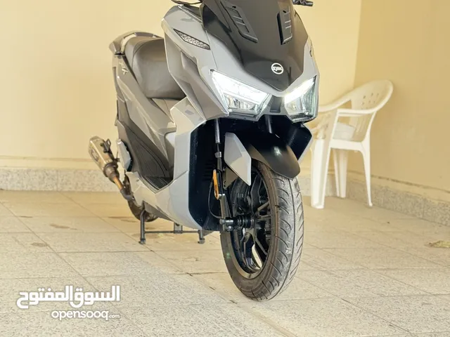 Sym200cc scooter