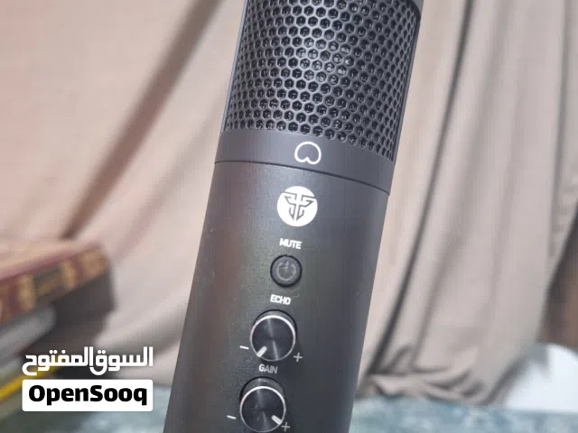 مايك طاولة احترافي للكمبيوتر Fantech