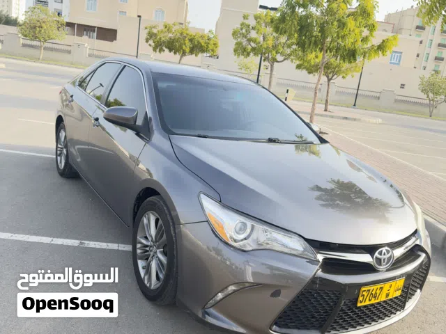 كامري SE2016 وارد حادث خفيف بدون خروج ايرباجات للبيع تم تخفيض السعر