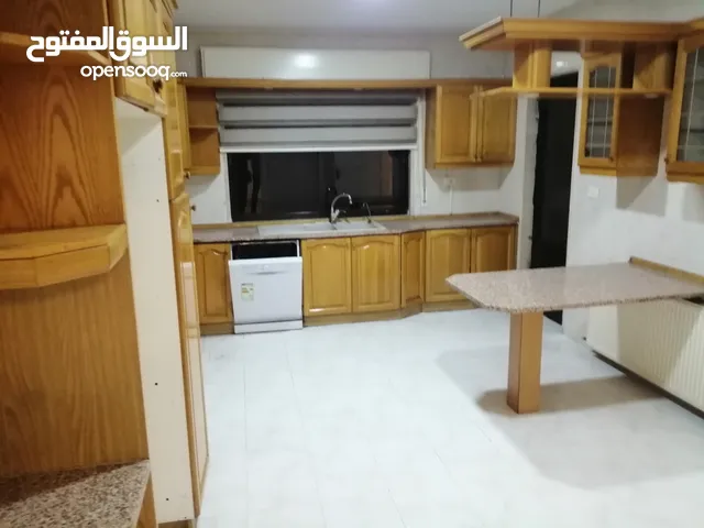 175 m2 3 Bedrooms Apartments for Rent in Amman Um Uthaiena