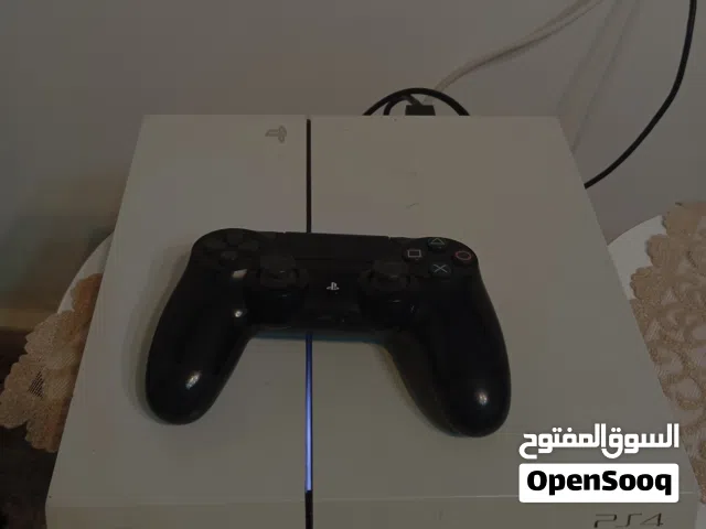بلايستيشن 4 عيب لا للبيع او افاري  نقبل كاش و حواله  جهاز ربي يبارك