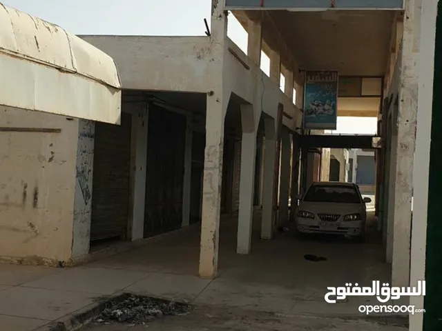محل في سوق الحديقة جوا خلف المصرف