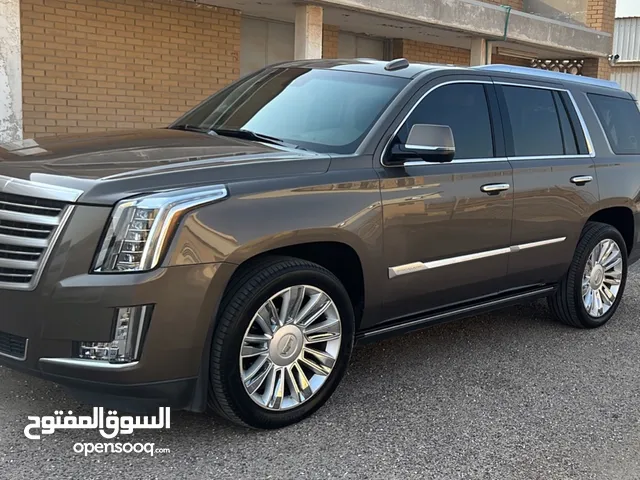 Used Cadillac Escalade in Kuwait City