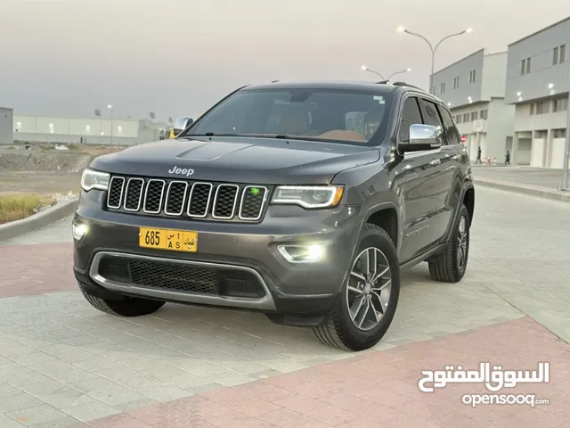 Jeep Grand Cherokee 2018 in Al Dakhiliya