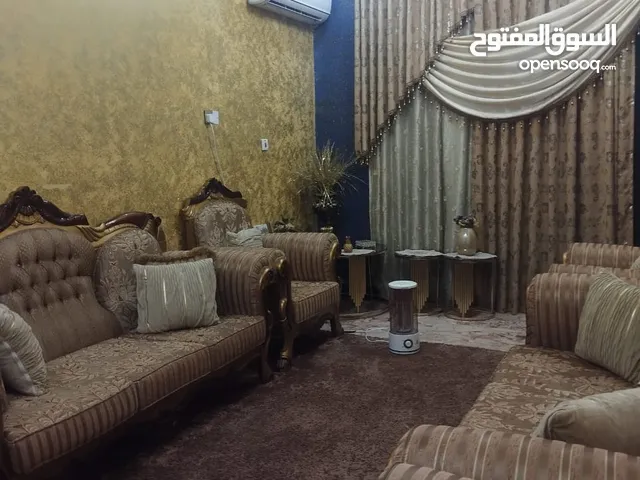 125 m2 4 Bedrooms Townhouse for Sale in Basra Dur Al-Naft