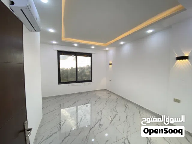 شقة فارغة مميزة بموقع هادئ للإيجار سوبر ديلوكس لم تسكن في بدر الجديدة