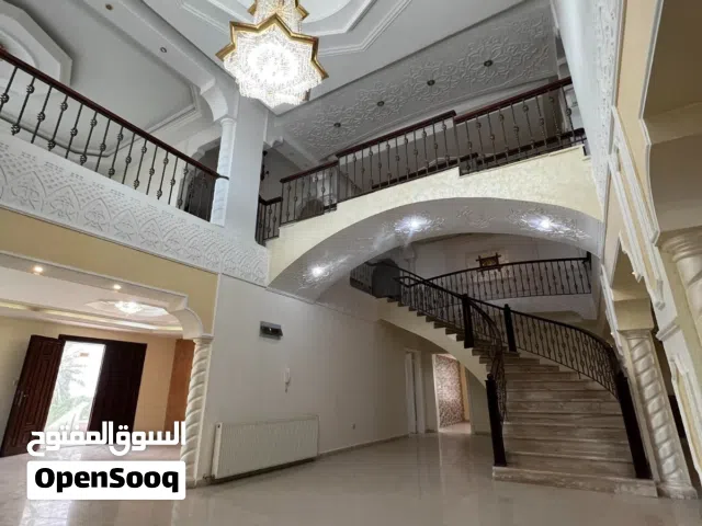 فيلا * ثلاث طوابق * موقع مميز * قرب الخدمات * شفا بدران