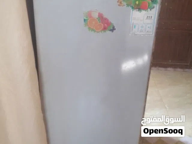 فريزر بحاله الوكاله استعمال خفيف اربع جرار والخامس فريزر