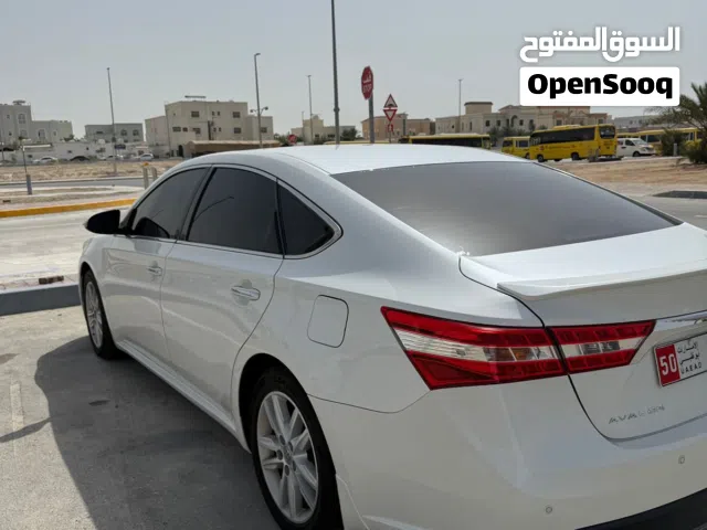 2014 تويوتا افالون SE