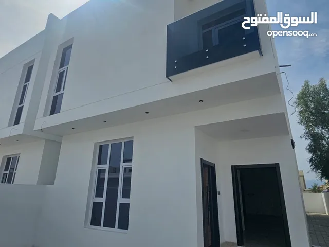 405 m2 5 Bedrooms Villa for Sale in Muscat Seeb