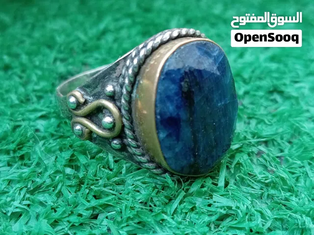 خاتم انتيك قدييييم جدا تراثي متوج بحجر الزفير الازرق (ياقوت أزرق ) غير معالج وغير مجمر ...