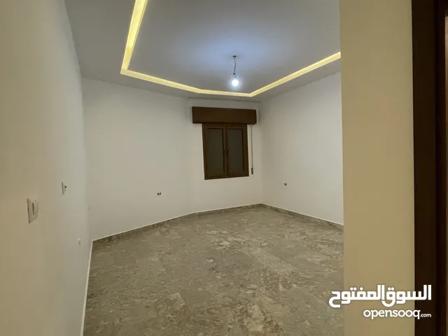 165m2 4 Bedrooms Apartments for Sale in Tripoli Zawiyat Al Dahmani