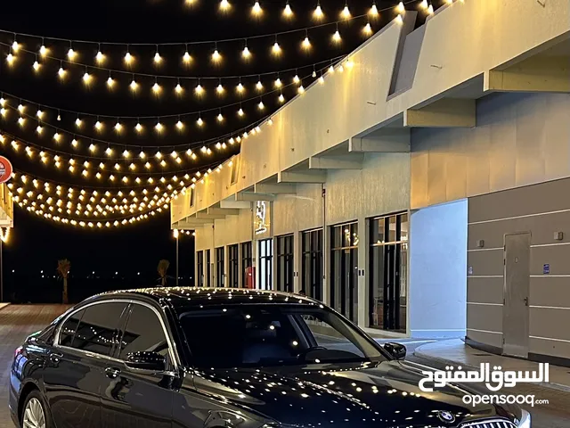 افضل سيارة بسعر مميز وبدون حوادث BMW 740i