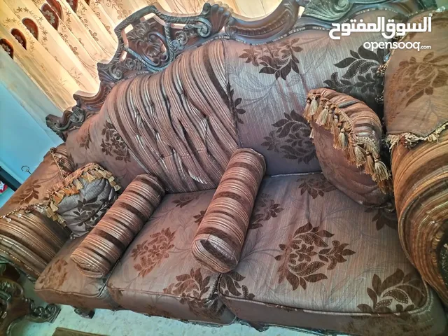 طقم كنب زان مصري بحالة جيدة جدا