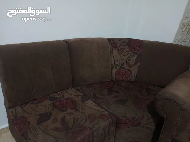 كورنر 7 مقاعد مستعمل في إربد