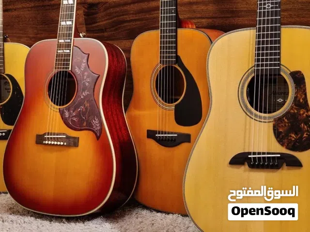 مطلوب جيتار أكوستيك وجه خشب طبيعي